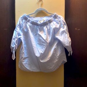 Off shoulder shirt